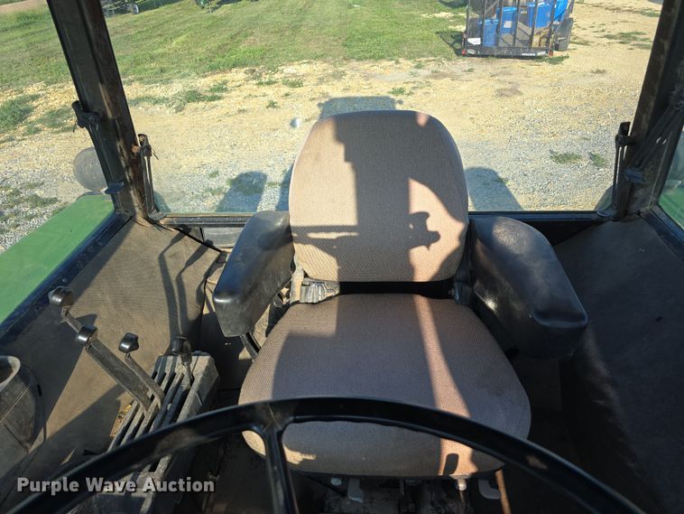 image for item DR3976 1992 John Deere 4455 tractor