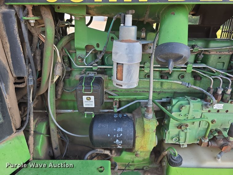 image for item DR3976 1992 John Deere 4455 tractor