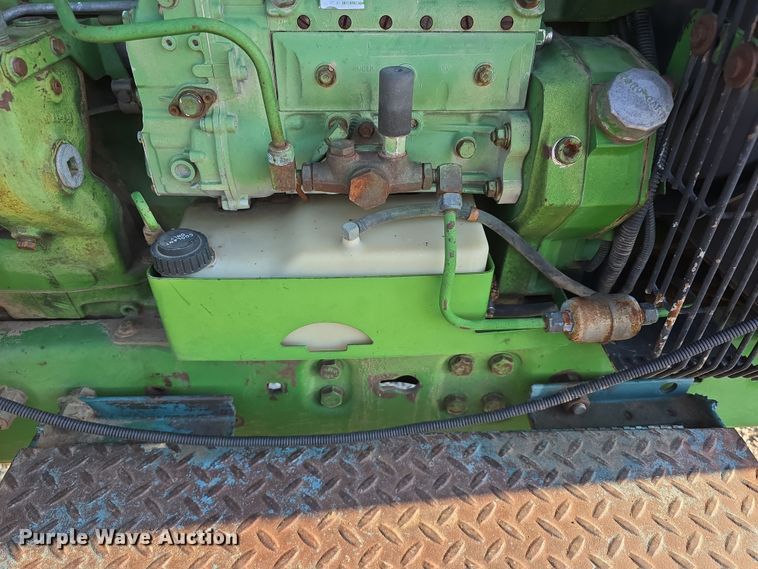 image for item DR3976 1992 John Deere 4455 tractor