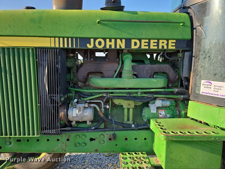 image for item DR3976 1992 John Deere 4455 tractor