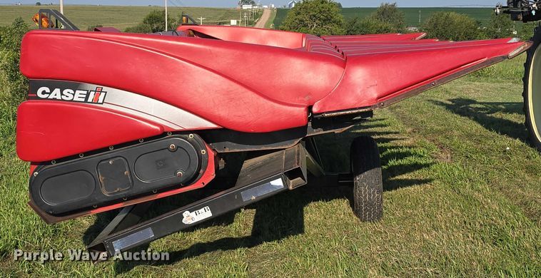image for item DR3978 Case IH 2208 30 corn head