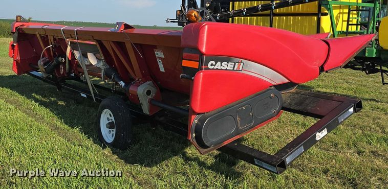 image for item DR3978 Case IH 2208 30 corn head