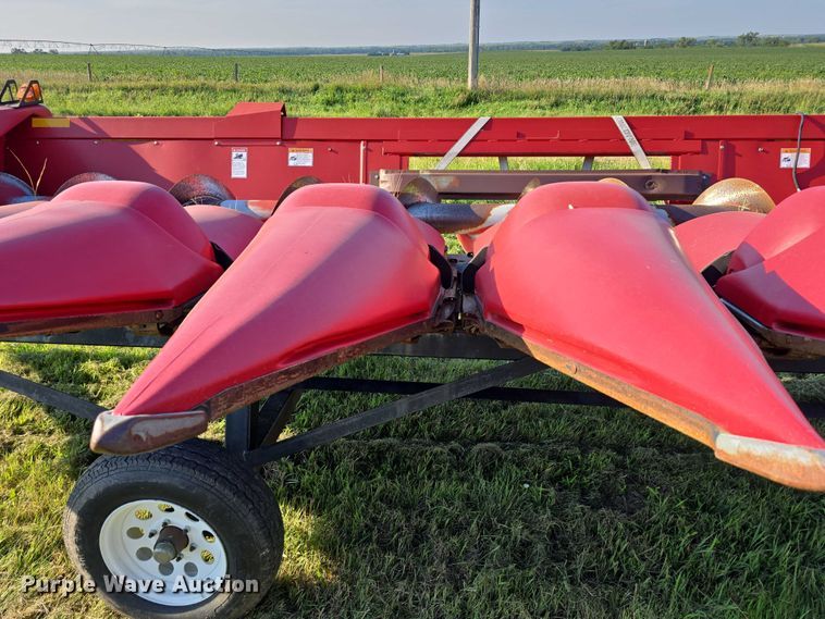 image for item DR3978 Case IH 2208 30 corn head