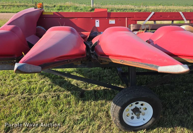 image for item DR3978 Case IH 2208 30 corn head