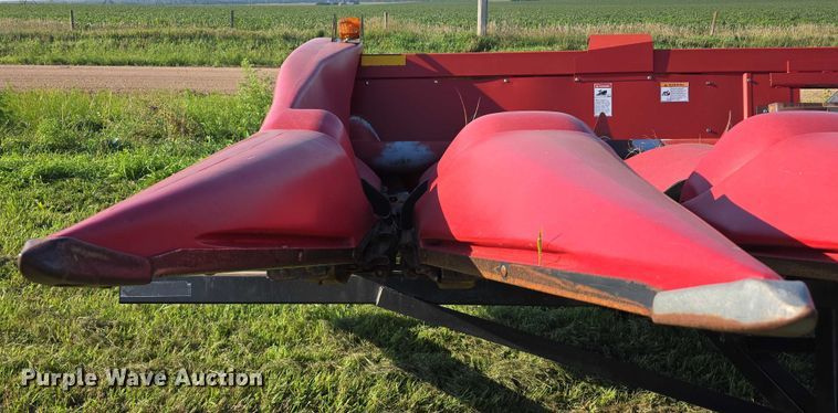 image for item DR3978 Case IH 2208 30 corn head