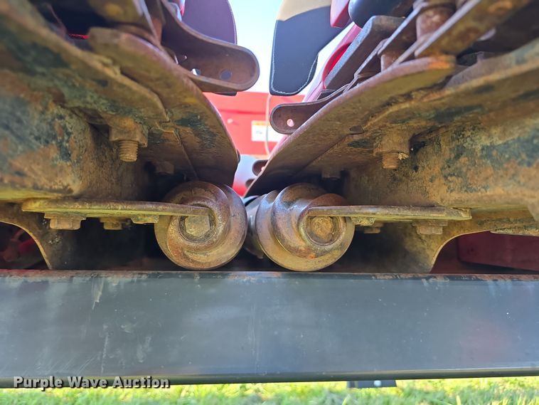 image for item DR3978 Case IH 2208 30 corn head