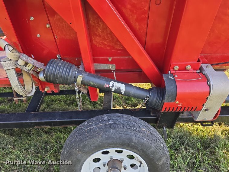 image for item DR3978 Case IH 2208 30 corn head