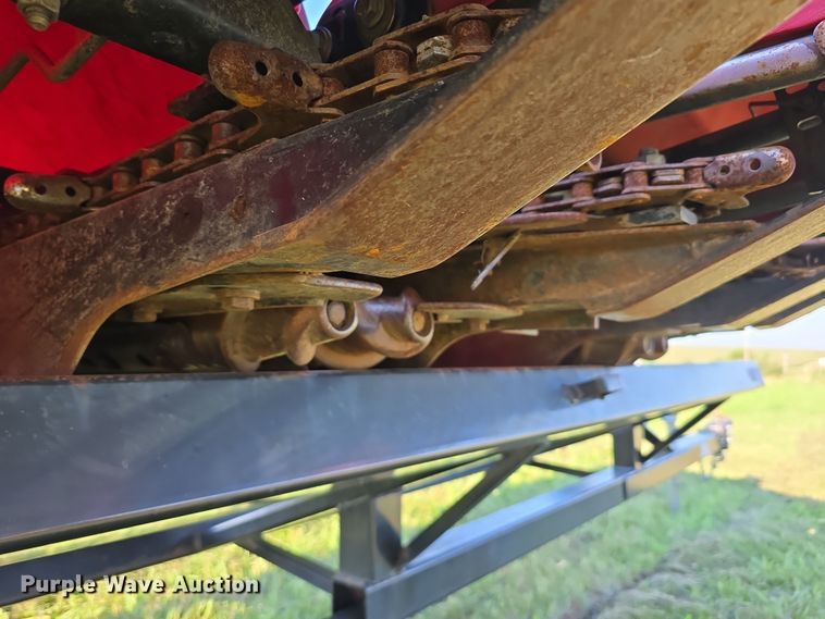 image for item DR3978 Case IH 2208 30 corn head