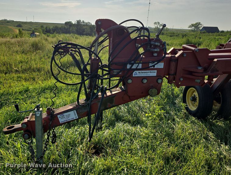 image for item DR3979 Sunflower 9421-25 grain drill