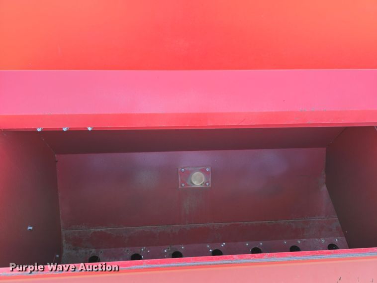 image for item DR3979 Sunflower 9421-25 grain drill