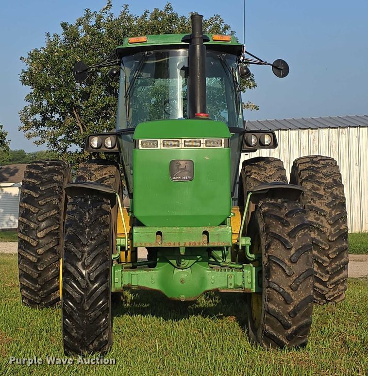 image for item DR3980 1990 John Deere 4755 MFWD tractor