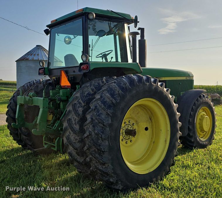 image for item DR3980 1990 John Deere 4755 MFWD tractor