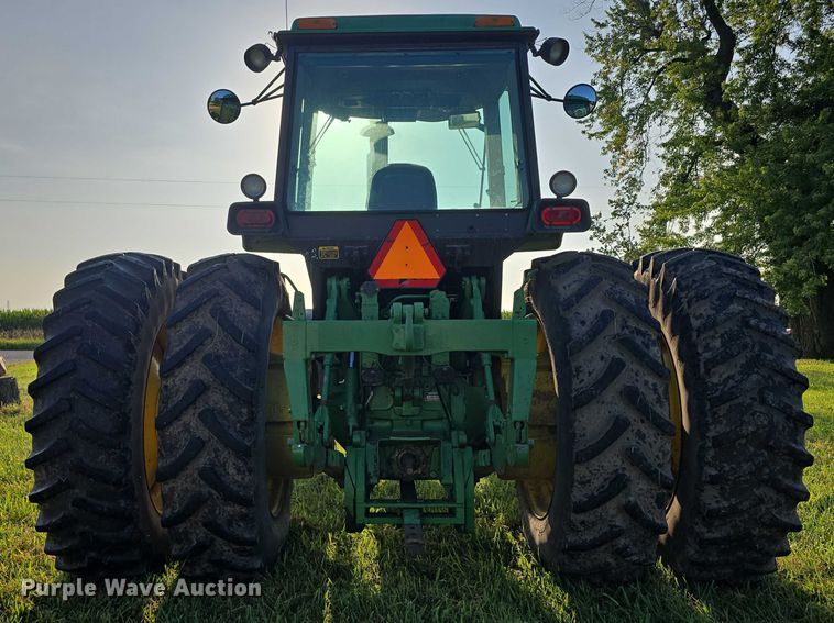 image for item DR3980 1990 John Deere 4755 MFWD tractor