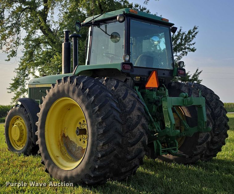 image for item DR3980 1990 John Deere 4755 MFWD tractor