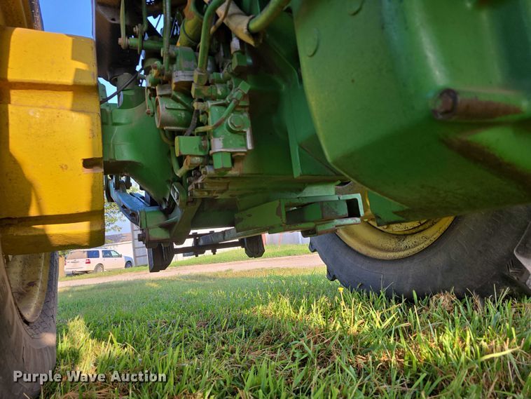 image for item DR3980 1990 John Deere 4755 MFWD tractor