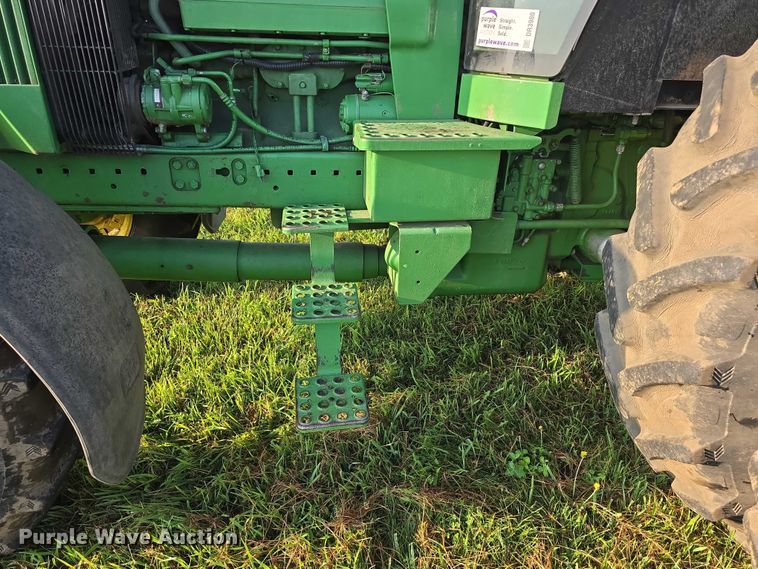 image for item DR3980 1990 John Deere 4755 MFWD tractor