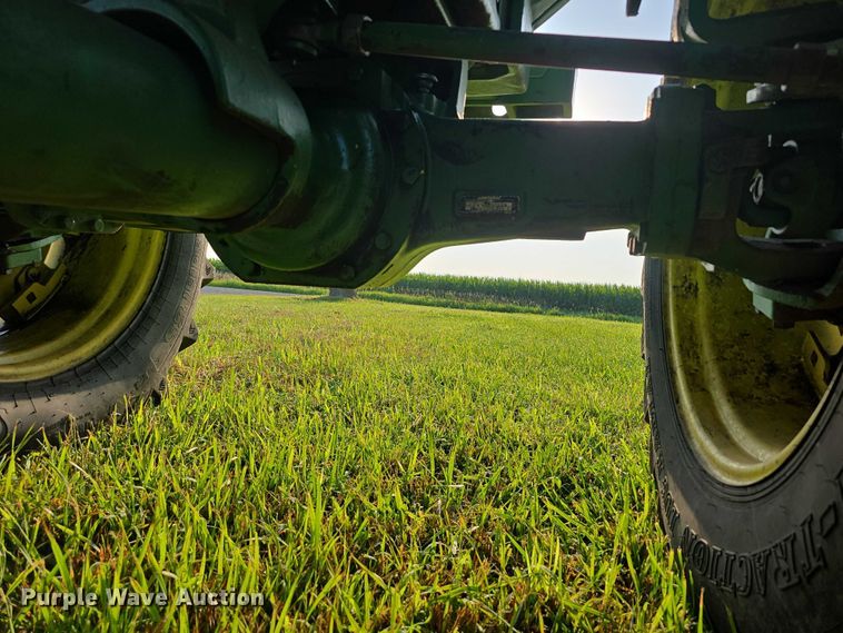 image for item DR3980 1990 John Deere 4755 MFWD tractor