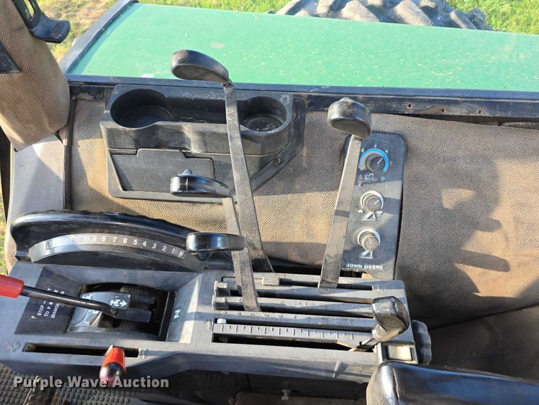image for item DR3980 1990 John Deere 4755 MFWD tractor