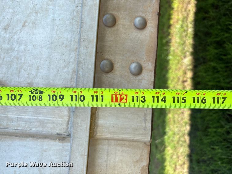 image for item DT3279 1998 Featherlite livestock trailer