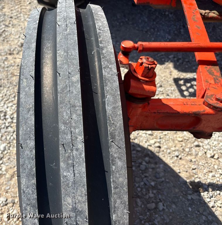 image for item DT3291 Case 930 Comfort King tractor