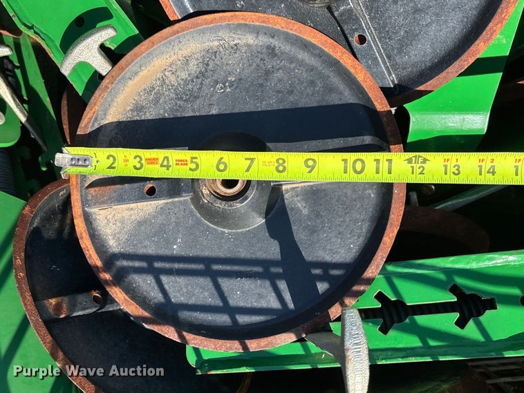 image for item DT3325 Approximately 70 closing wheel units