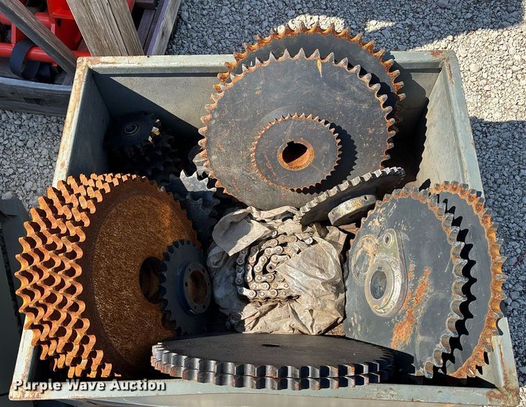 image for item DT3327 Baler parts