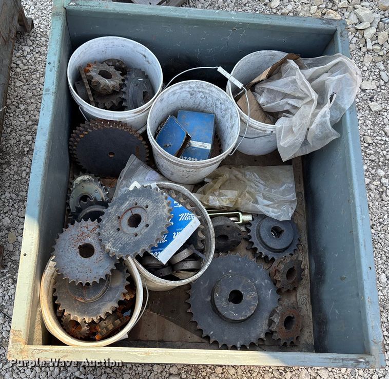 image for item DT3327 Baler parts