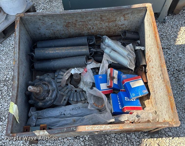 image for item DT3327 Baler parts