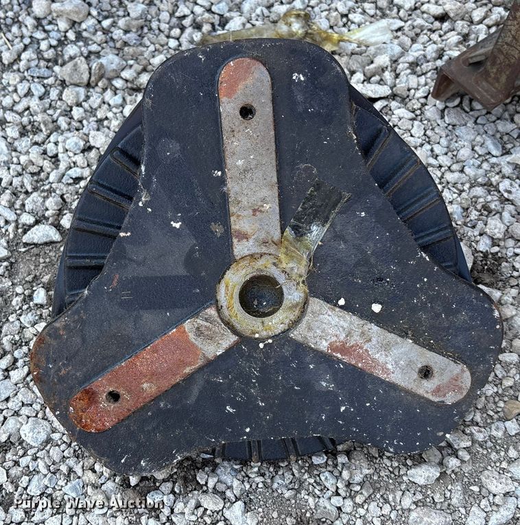 image for item DT3327 Baler parts