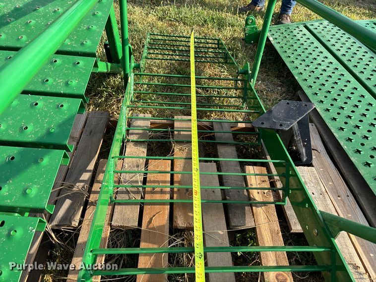 image for item DT3333 Assorted catwalks and steps