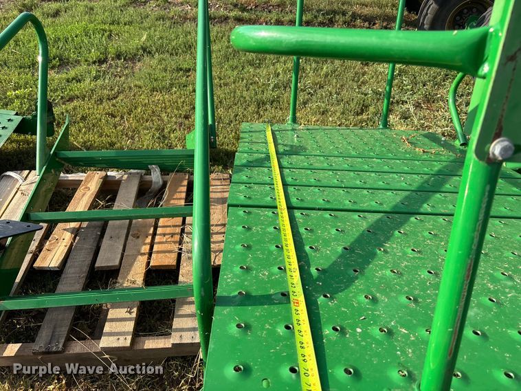 image for item DT3333 Assorted catwalks and steps