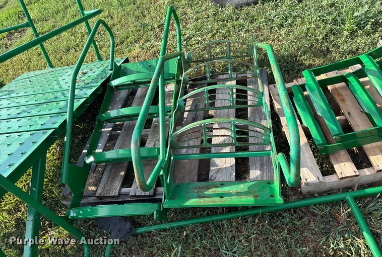 image for item DT3333 Assorted catwalks and steps