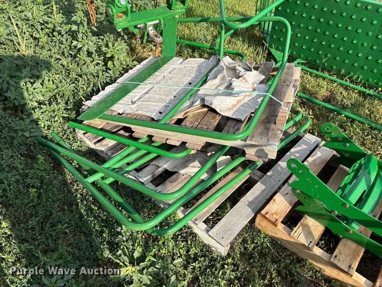 image for item DT3333 Assorted catwalks and steps