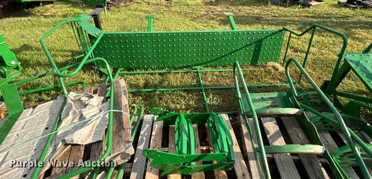 image for item DT3333 Assorted catwalks and steps