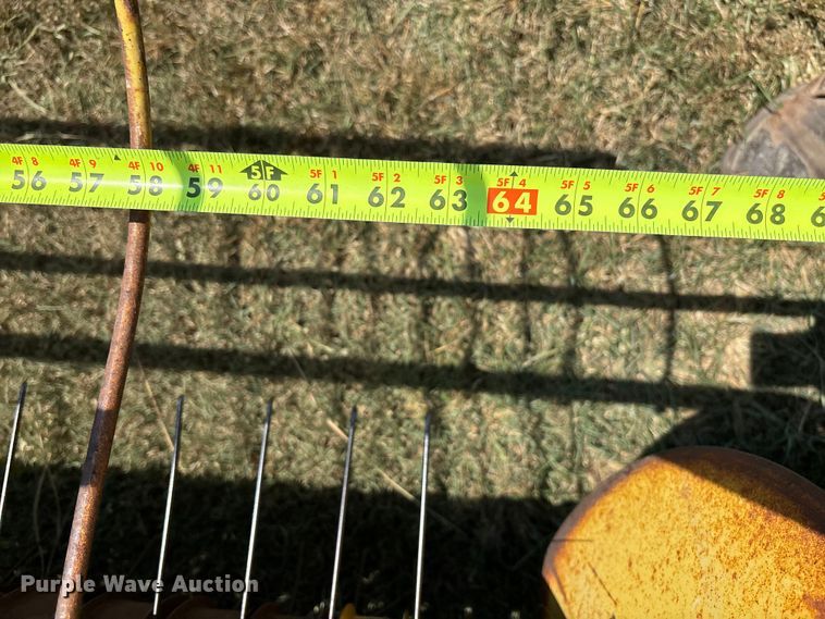 image for item DT3351 John Deere 346 small square baler