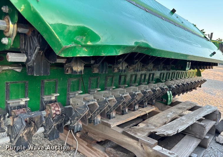 image for item DT3353 (2) BD7600 seed boxes