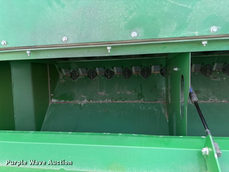 image for item DT3353 (2) BD7600 seed boxes