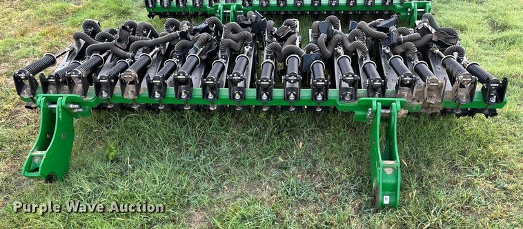 image for item DT3361 Great Plains grain drill wing section