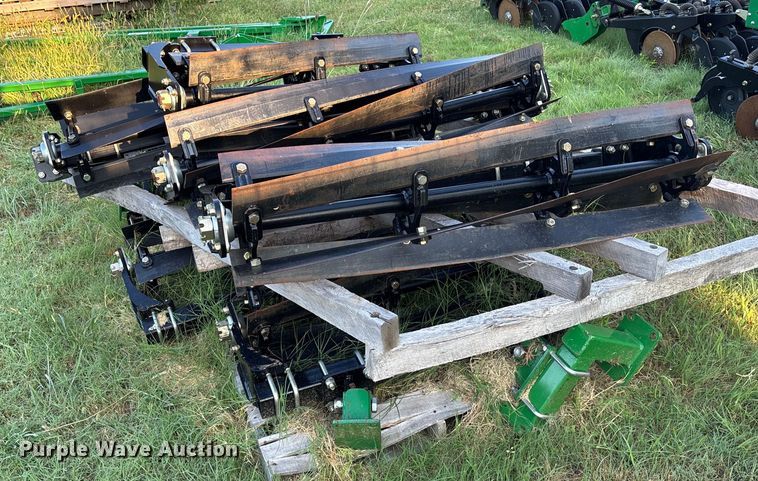 image for item DT3363 (8) stalk choppers