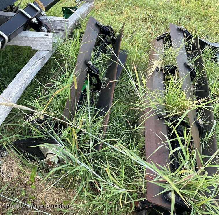 image for item DT3363 (8) stalk choppers