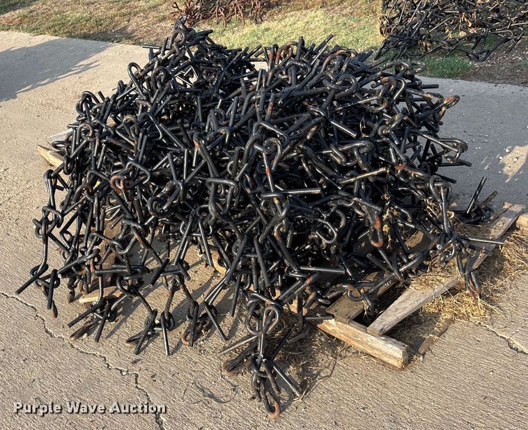 image for item DT3366 Harrow sections Approximately 5 harrow sections