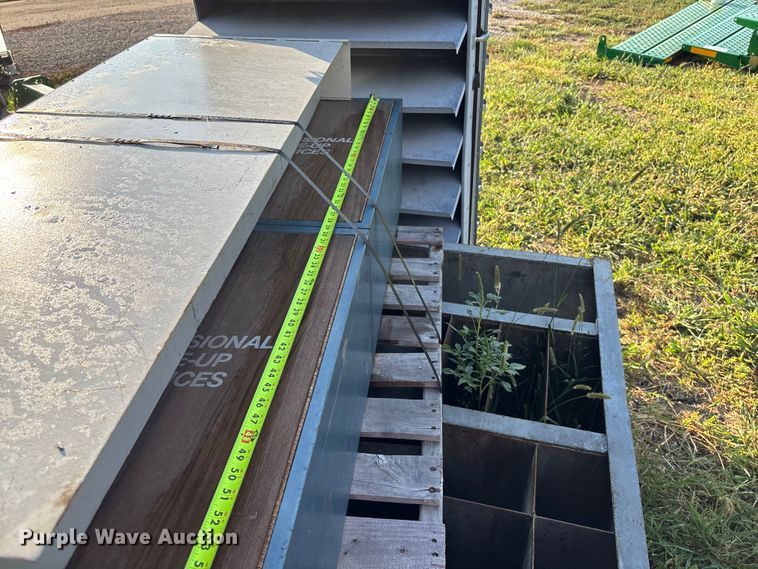 image for item DT3369 (4) Shelves