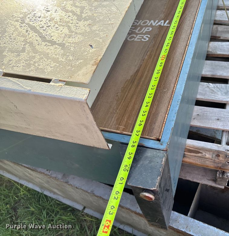 image for item DT3369 (4) Shelves