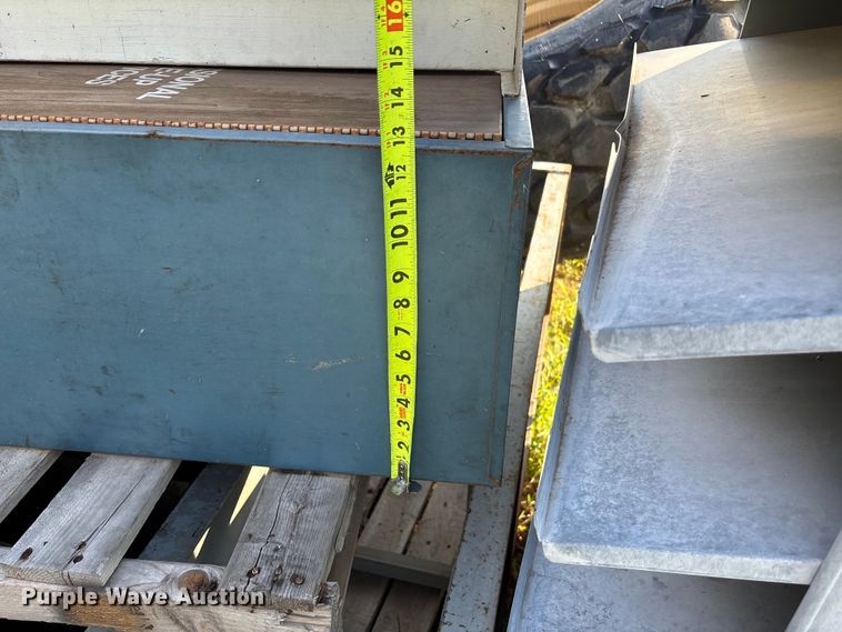 image for item DT3369 (4) Shelves