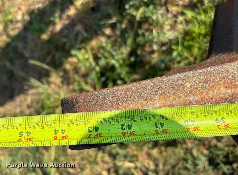 image for item DT3373 (2) chisel shanks