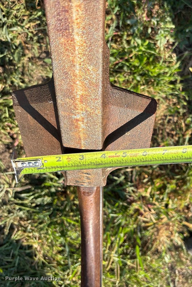 image for item DT3373 (2) chisel shanks