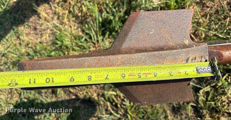 image for item DT3373 (2) chisel shanks