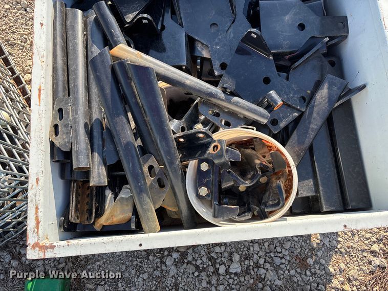 image for item DT3377 Approximately 22 no-till coulter hub assemblies