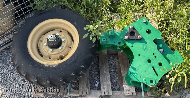 image for item DT3381 (4) PL5200 side shift gauge wheels