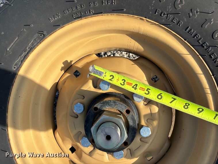 image for item DT3381 (4) PL5200 side shift gauge wheels